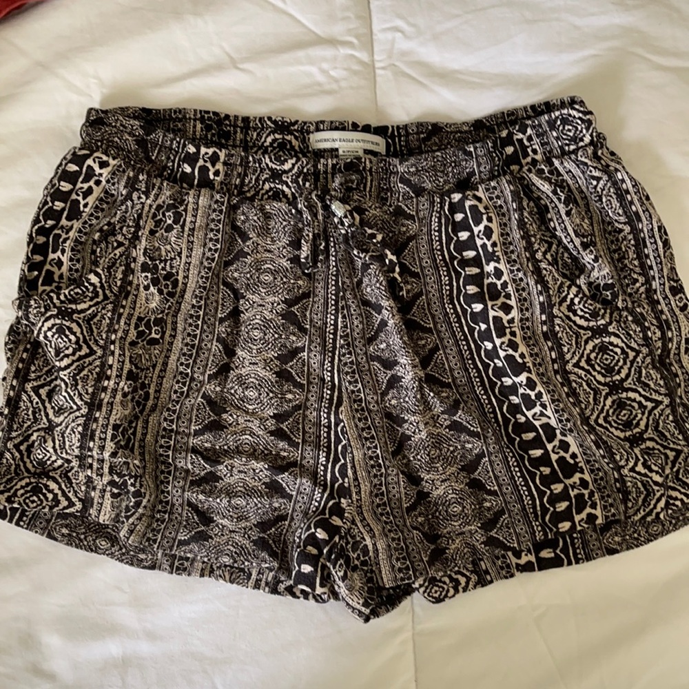 American Eagle flowy shorts!